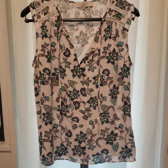 LOFT Tops - LOFT Black and Gray Sleeveless Blouse